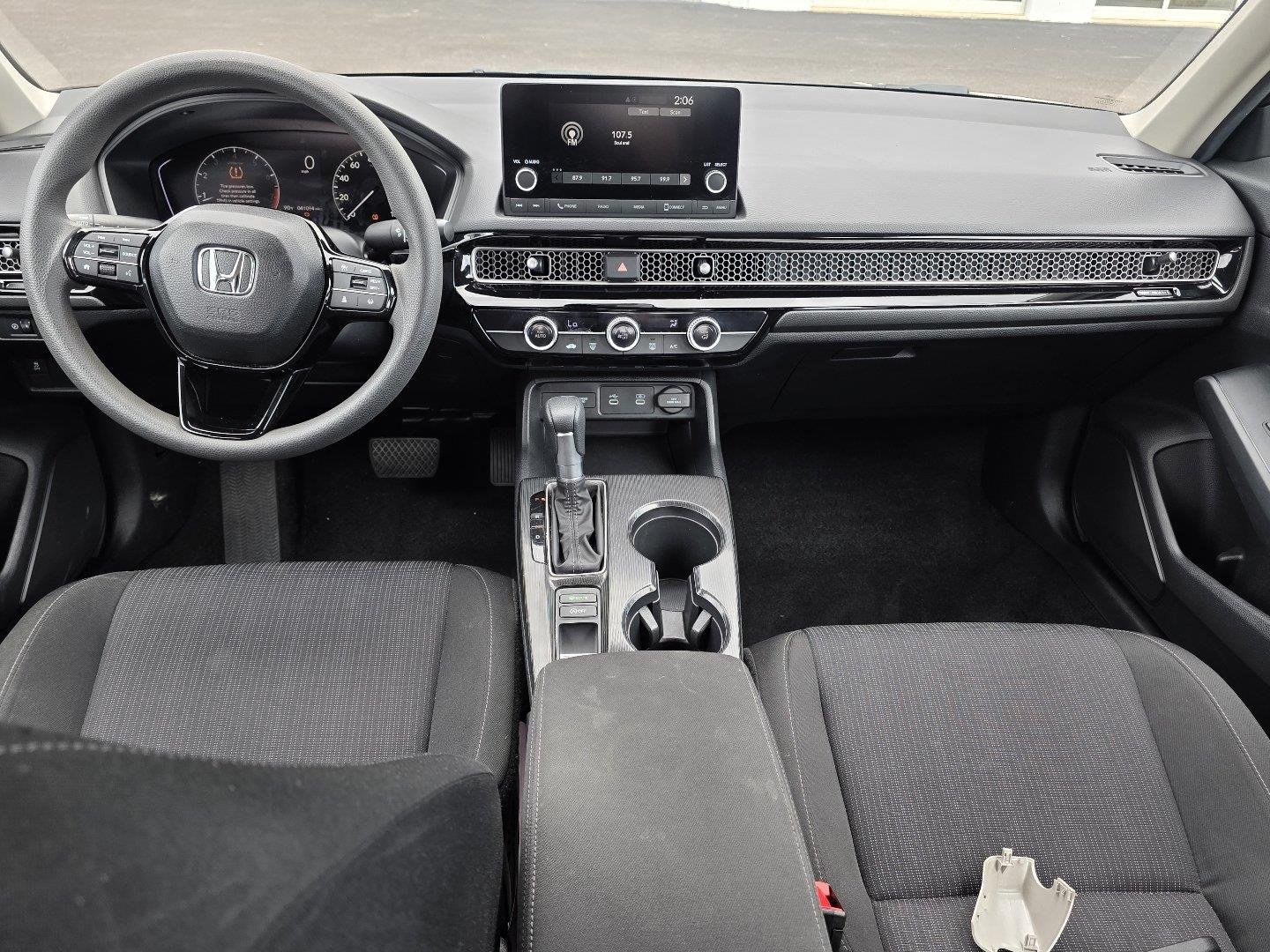 Used 2025  Honda LX image 9