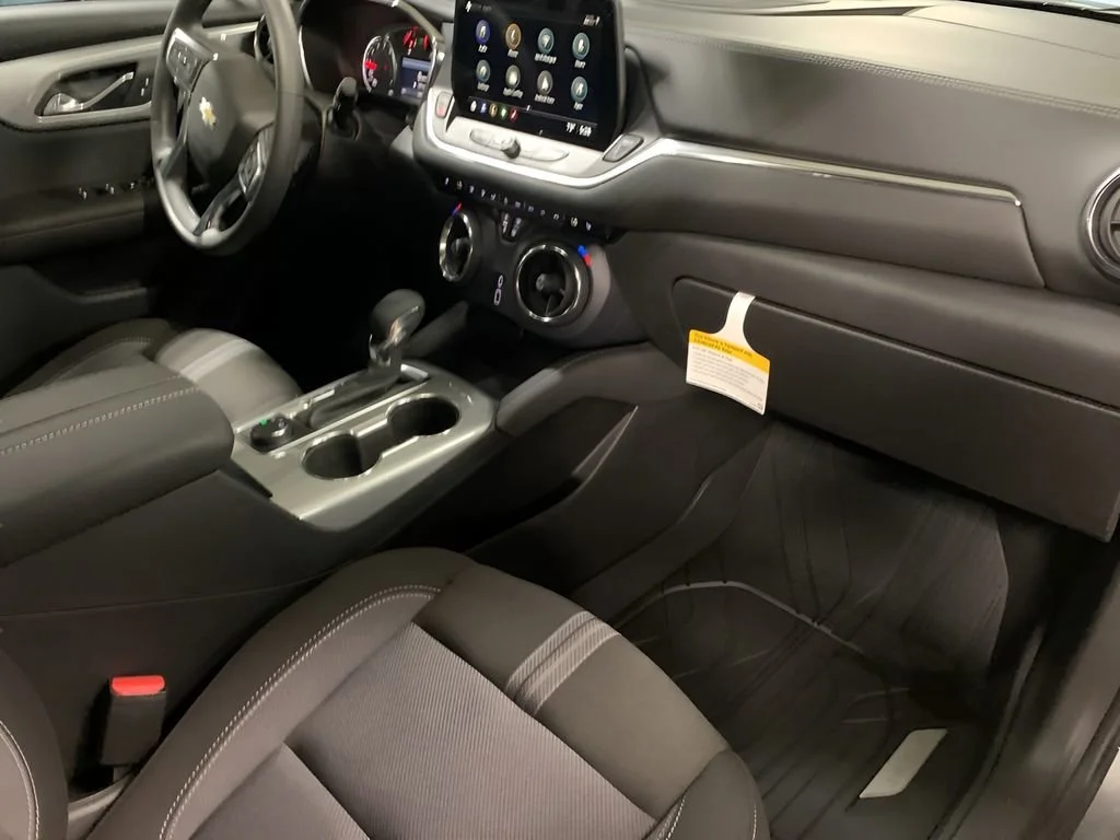 2025 Chevrolet Blazer 2LT - Photo 16