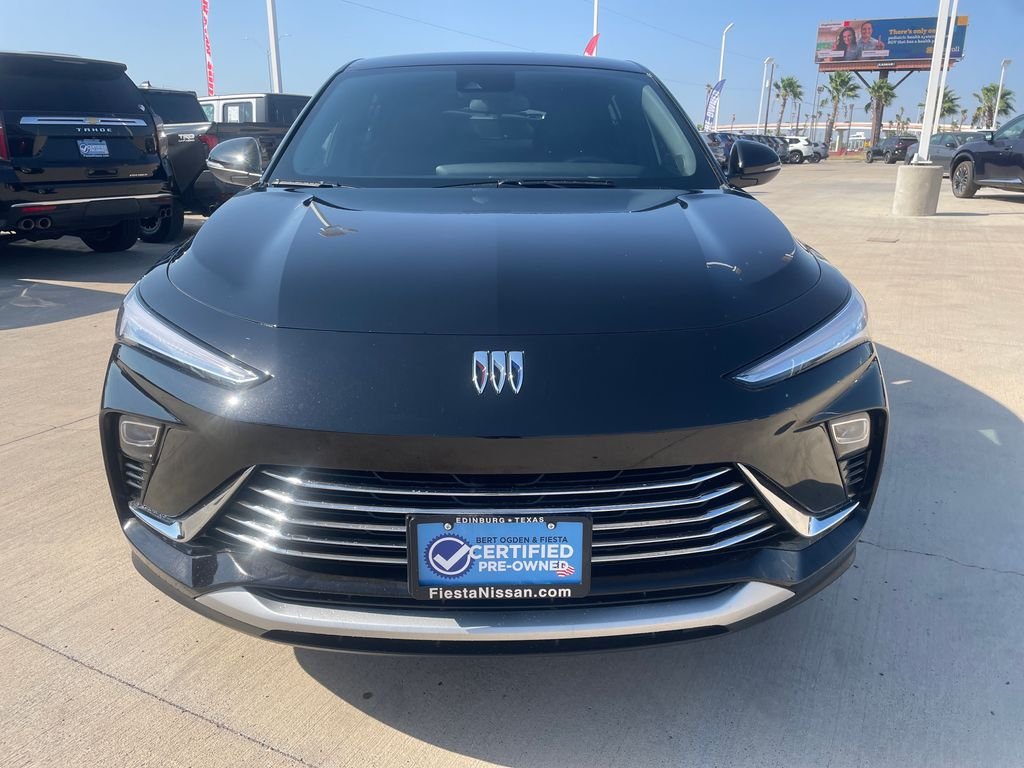 Used 2025 Black Buick Preferred image 8