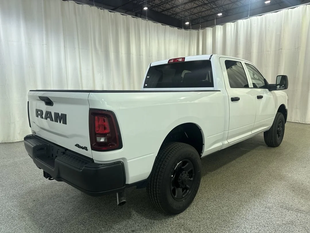 2026 RAM 3500 Tradesman - Photo 8