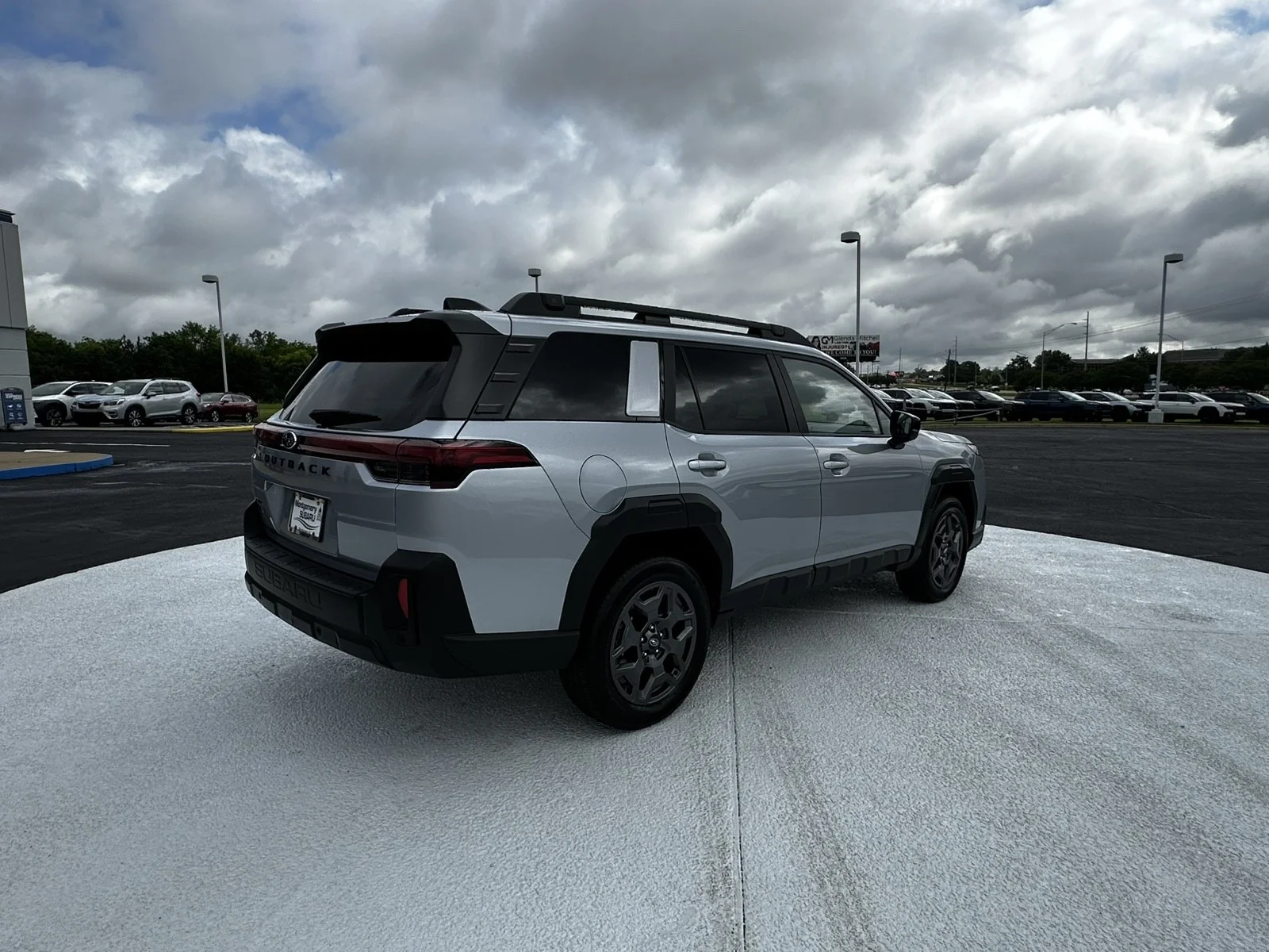 New 2026 ICE SILVER METALLIC Subaru Premium image 7