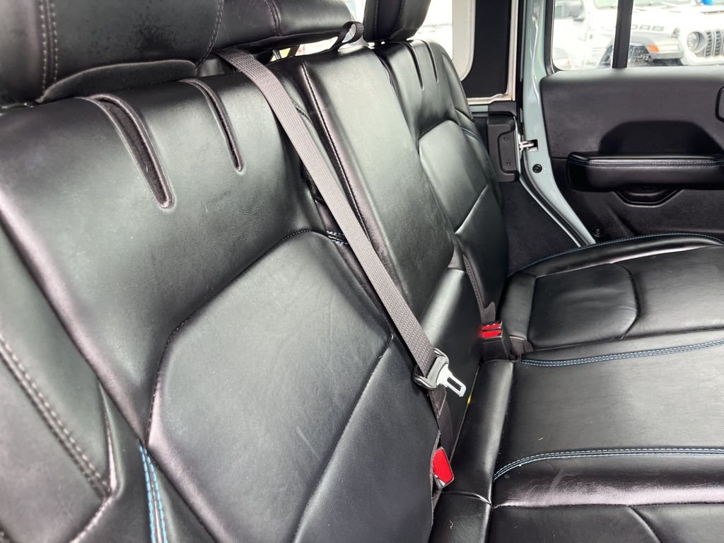 Used 2024 Earl Clearcoat Jeep Rubicon 4xe image 49