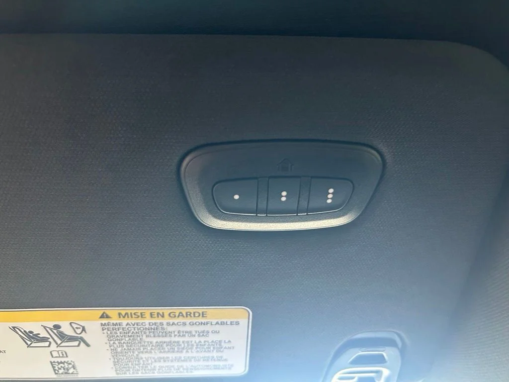 New 2026 Granite Crystal Metallic Clearcoat RAM Direct Connection 650 image 55