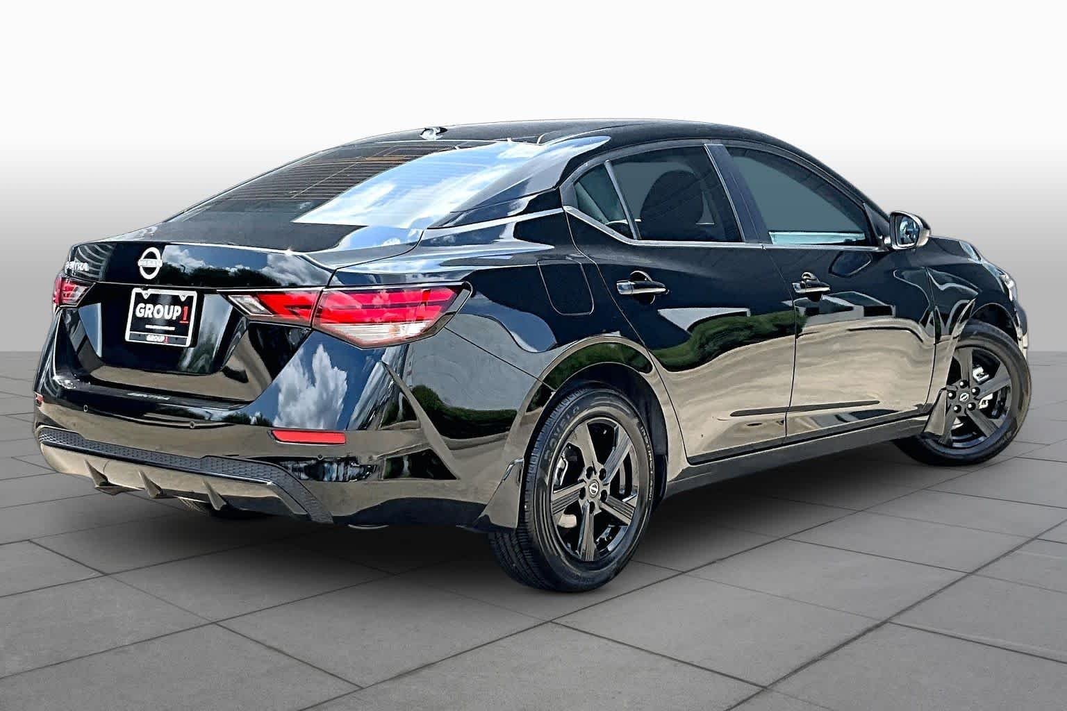 Used 2025 Super Black Nissan SV image 13