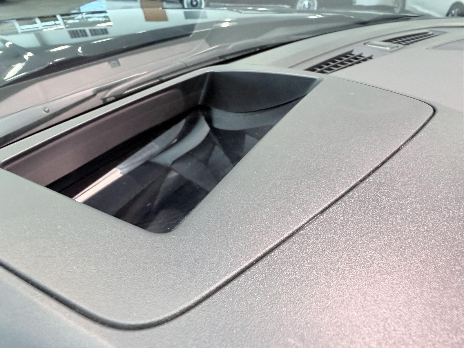 Used 2025 Onyx Black GMC Denali Ultimate image 43