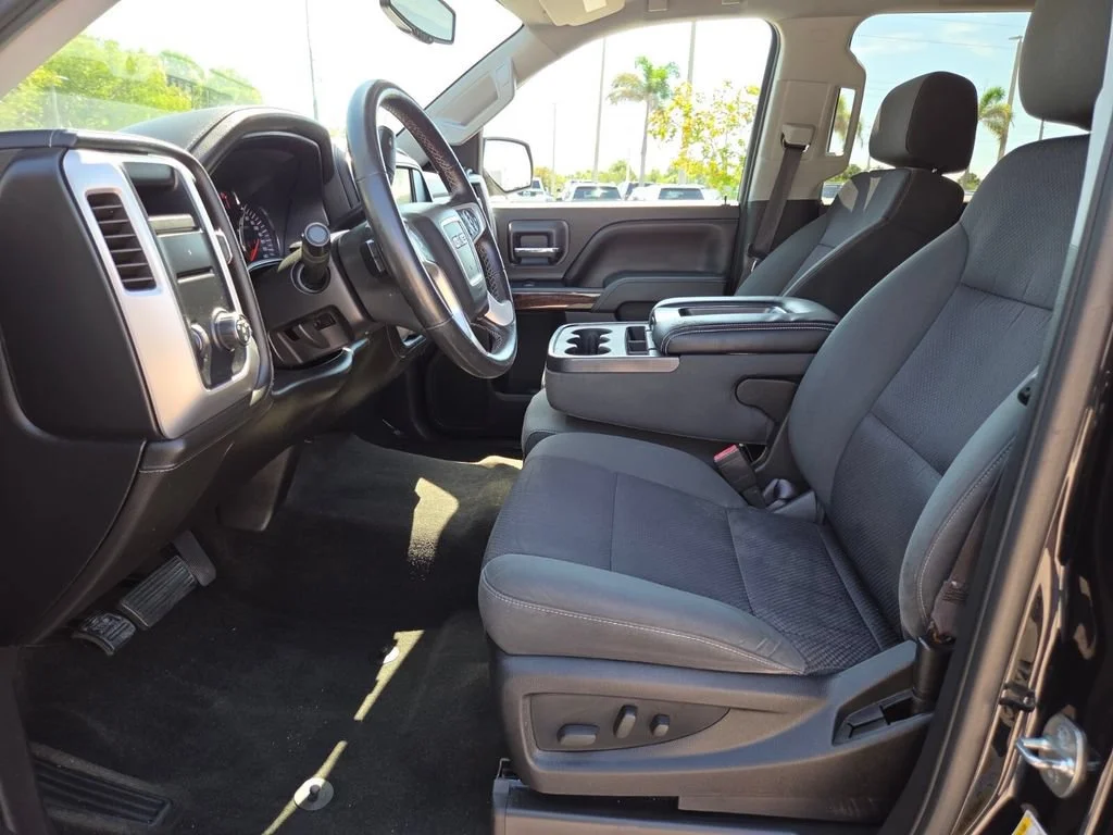 Used 2014 Onyx Black GMC SLE image 27