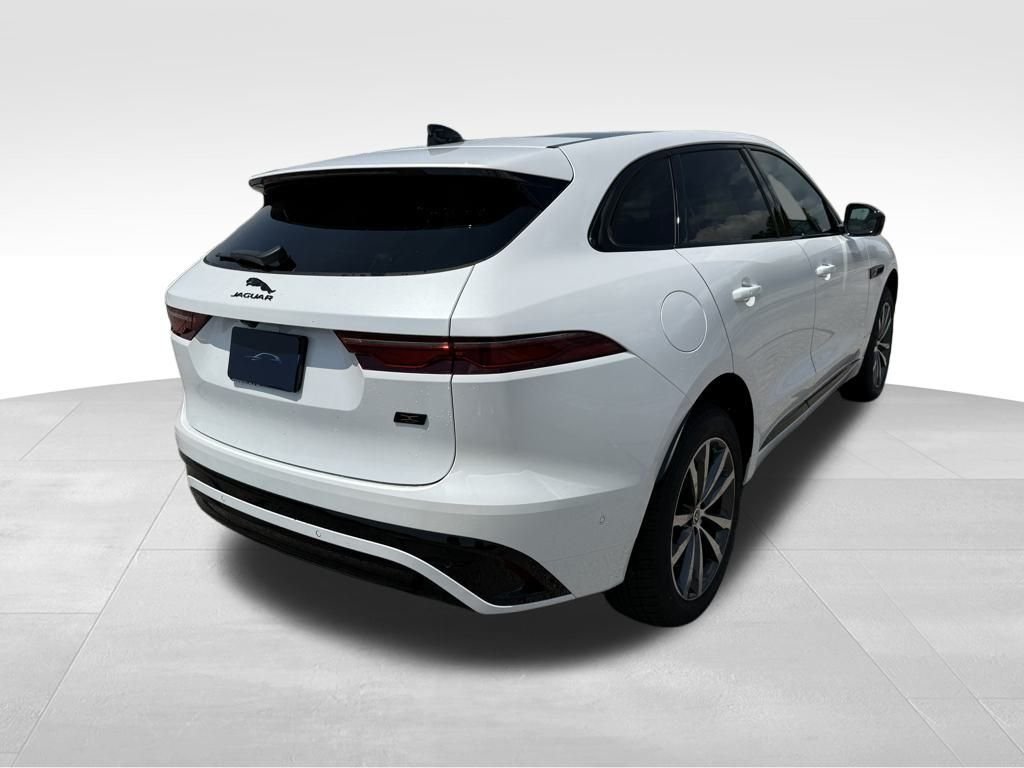 2026 Jaguar F-Pace R-Dynamic S - Photo 7