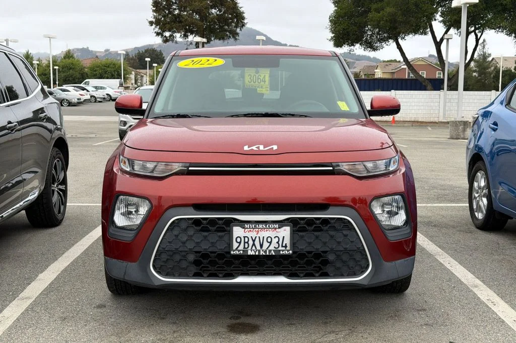 Used 2022 Mars Orange Kia LX image 3