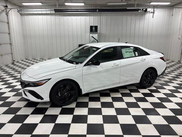 New 2026 White Hyundai SEL Sport image 1