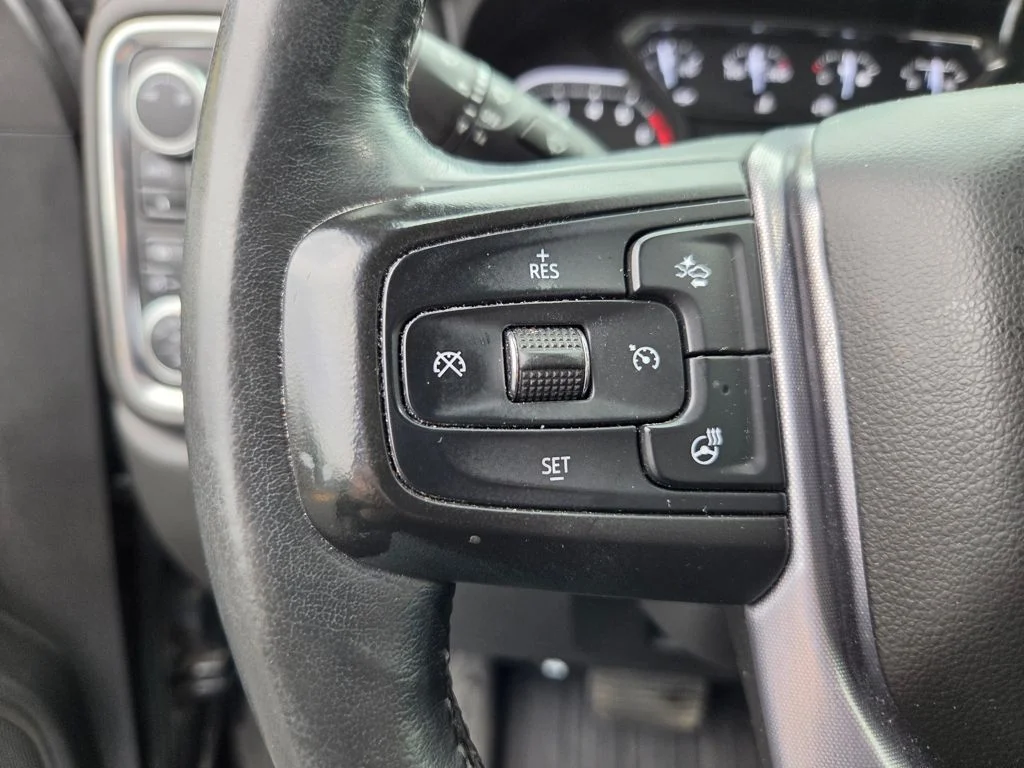 Used 2019 Black GMC SLT image 16
