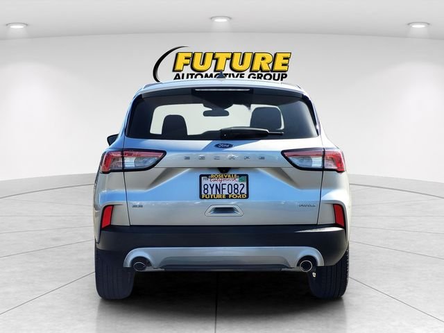 Used 2020 Silver Ford SE image 5