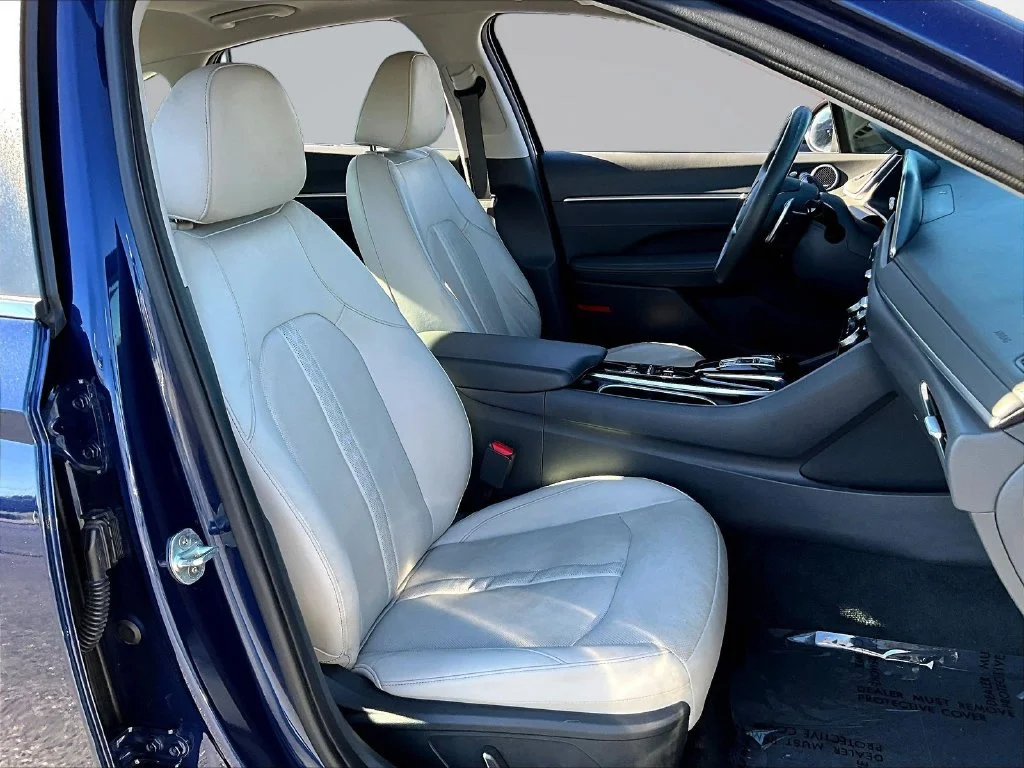 Used 2022 Blue Hyundai Limited image 29