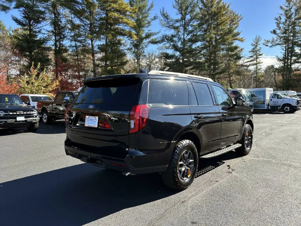 Used 2027 Black Metallic Ford Tremor image 3