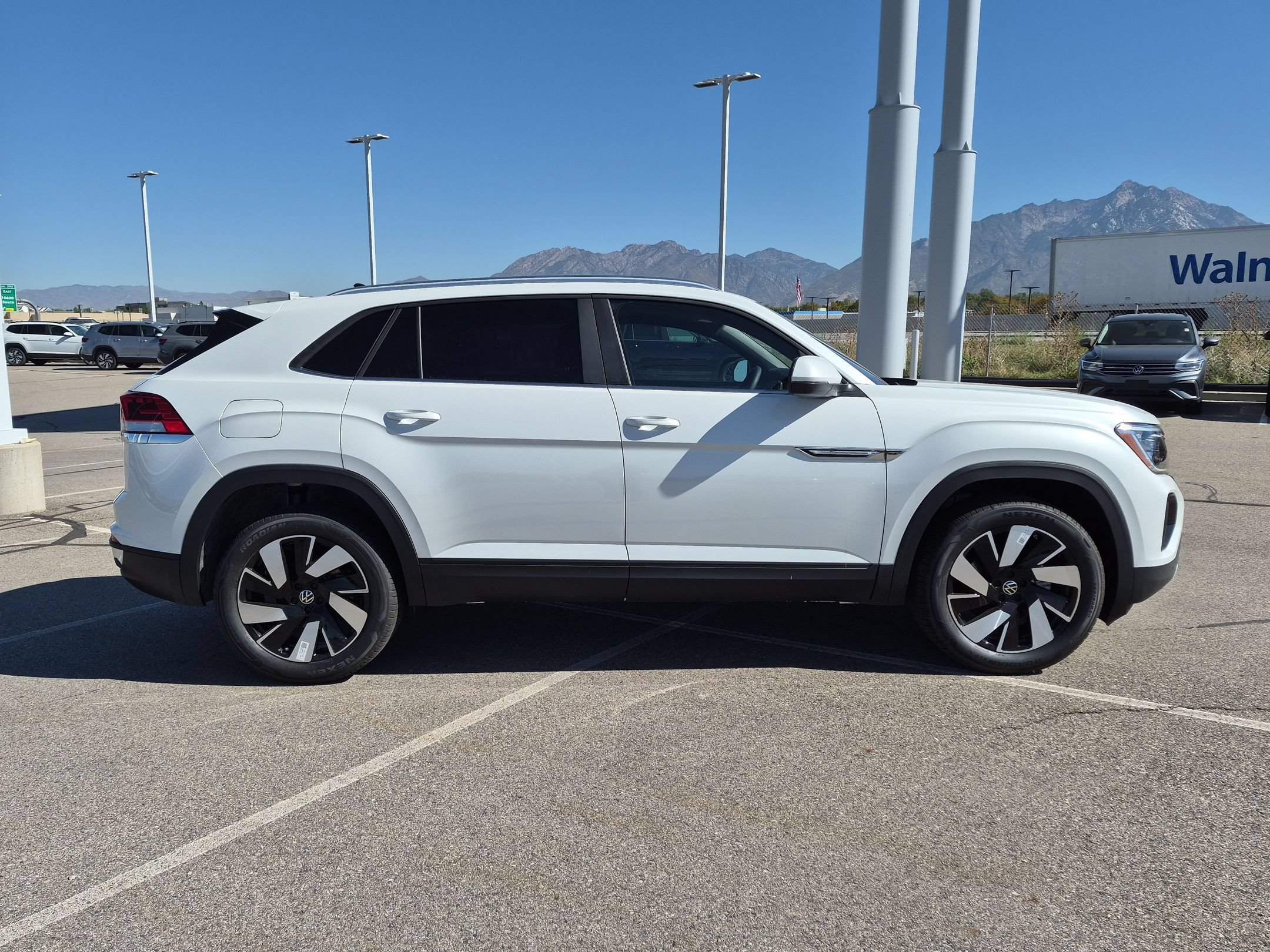 New 2026 Opal White Pearl Volkswagen 2.0T SE w/Technology image 2