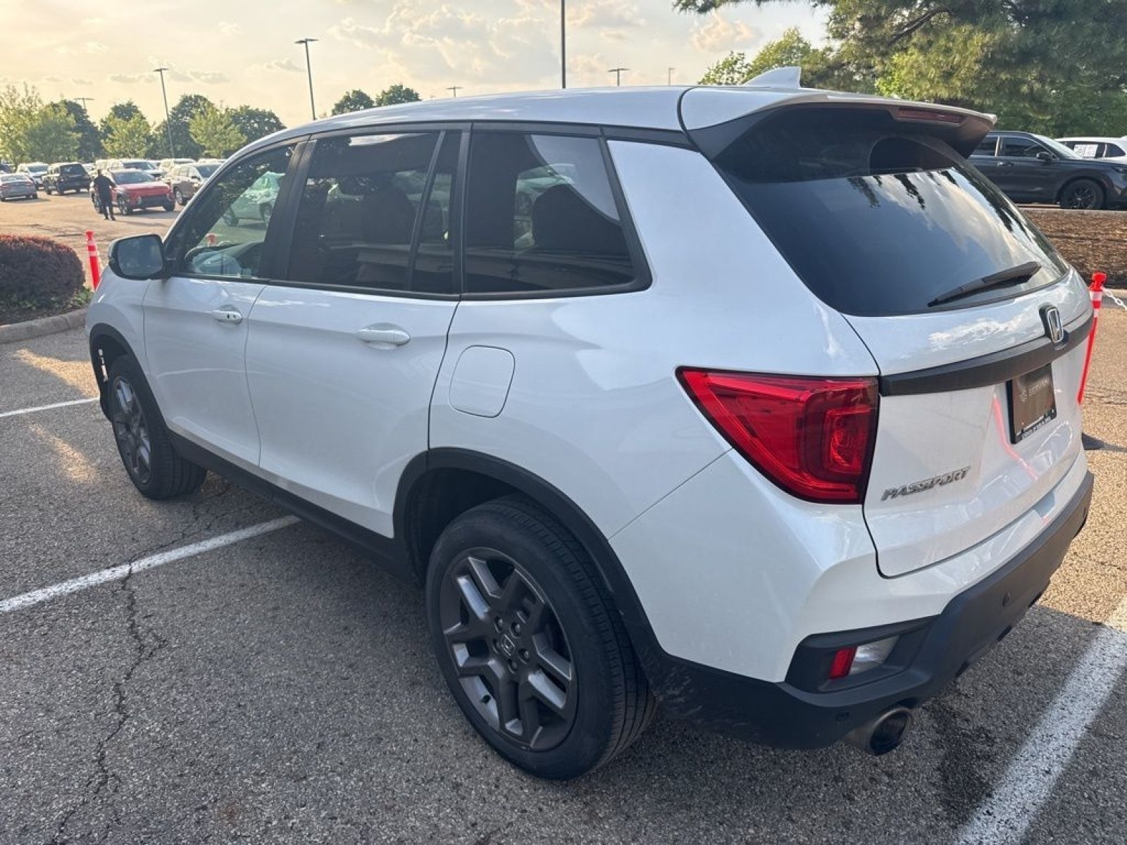 2023 Honda Passport EX-L - Photo 8