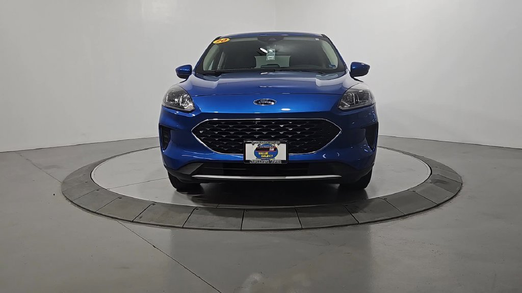 Used 2020 Blue Ford SE image 9