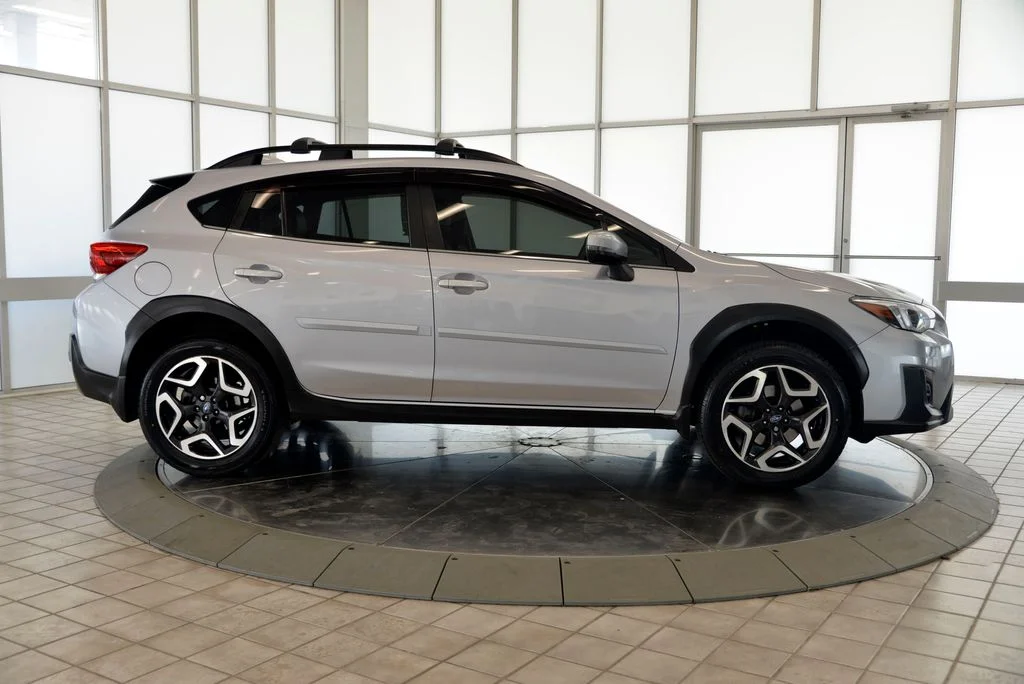 Used 2020 Silver Subaru Limited image 9