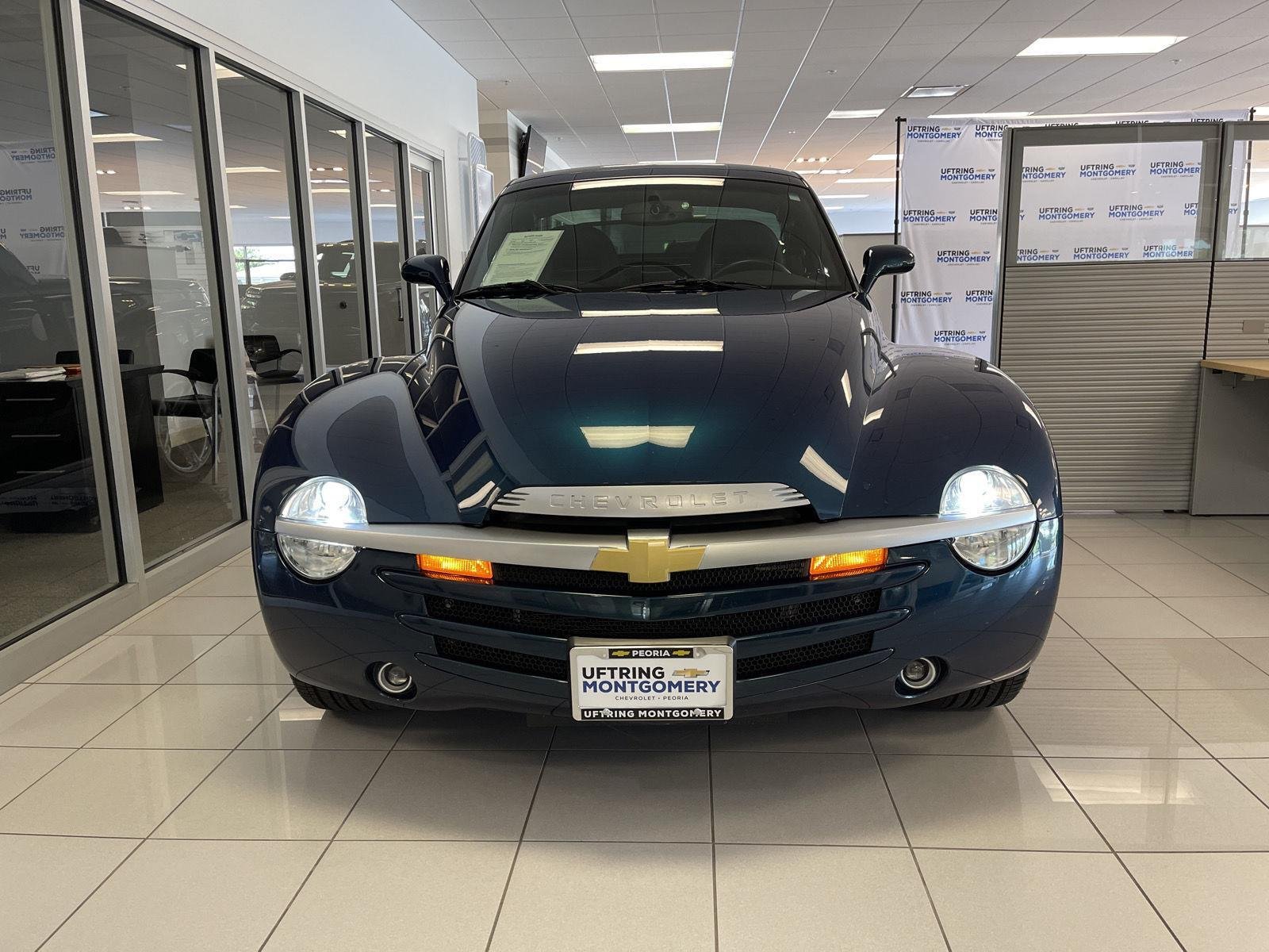 Used 2005 Aqua Blur Metallic Chevrolet LS image 6