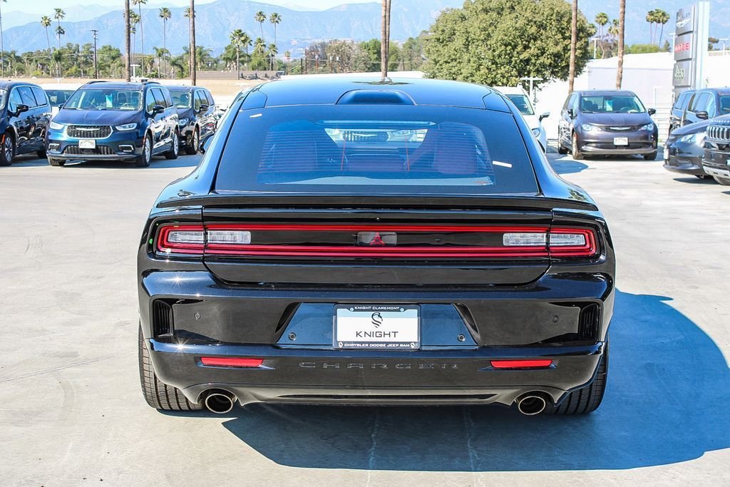 New 2026 Diamond Black Crystal Pearlcoat Dodge Scat Pack Plus image 7