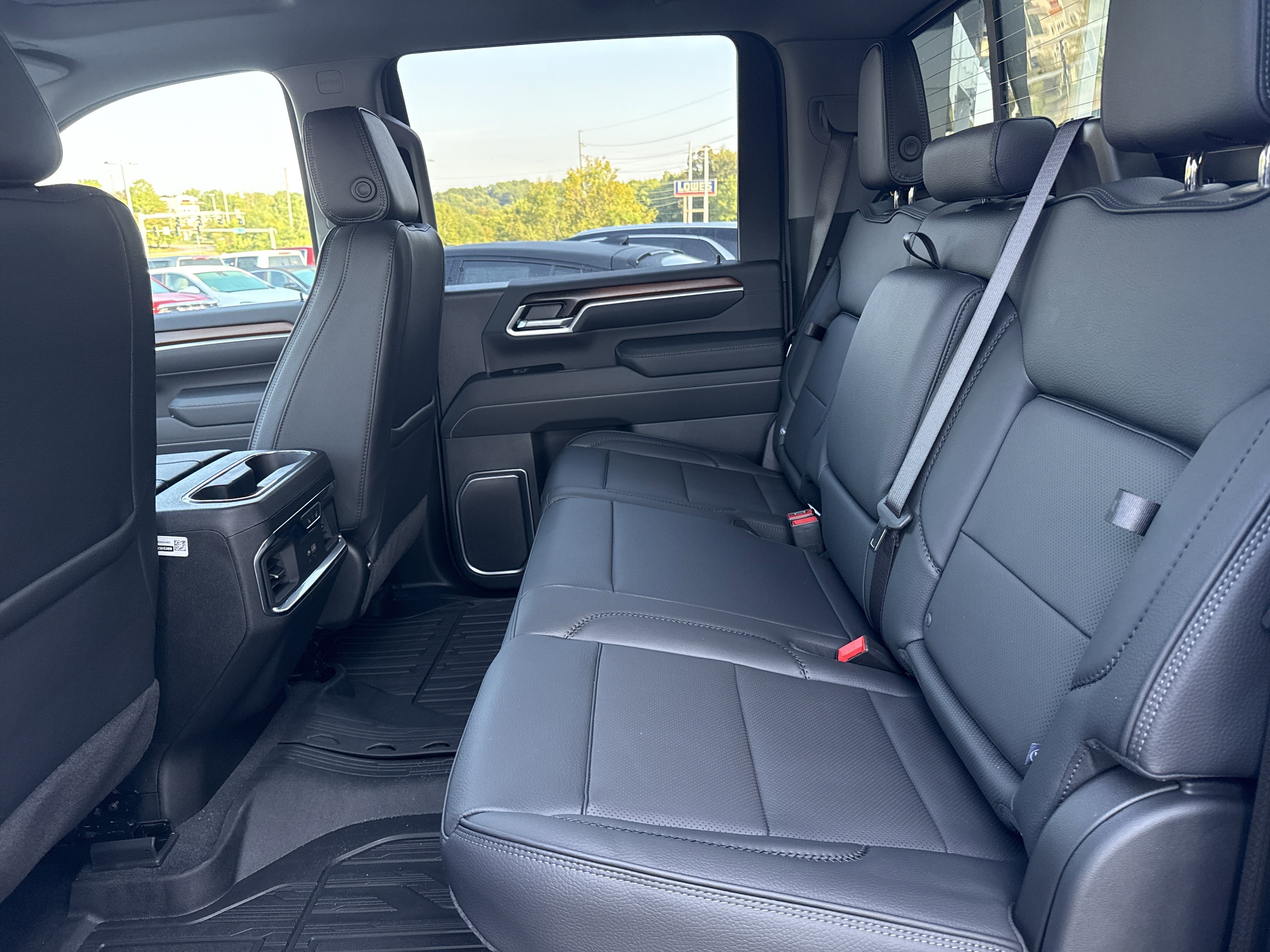2026 GMC Sierra 3500HD Denali - Photo 6