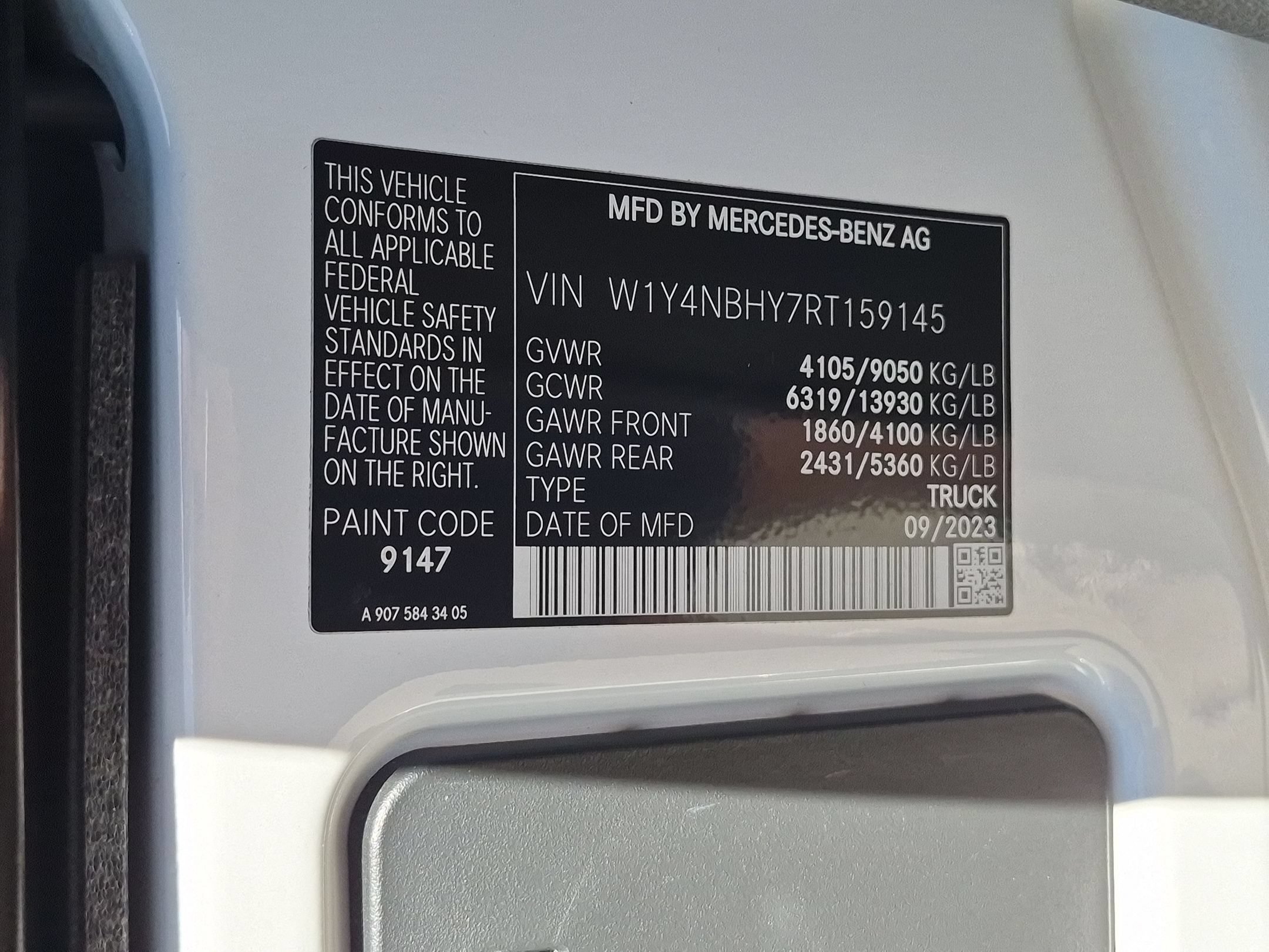 Used 2024 White Mercedes-Benz Cargo 144 WB image 31