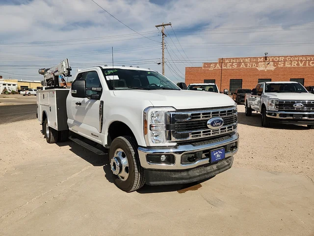 2026 Ford F-350 Chassis XL