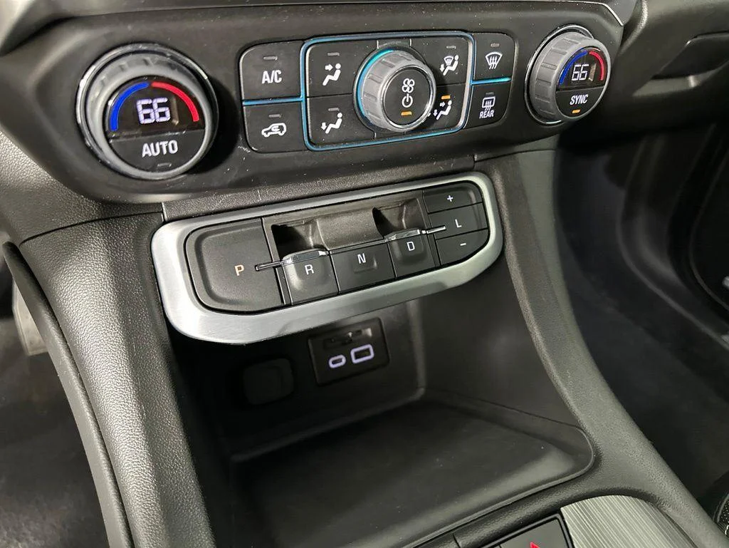 Used 2023 Sterling Metallic GMC SLT image 22