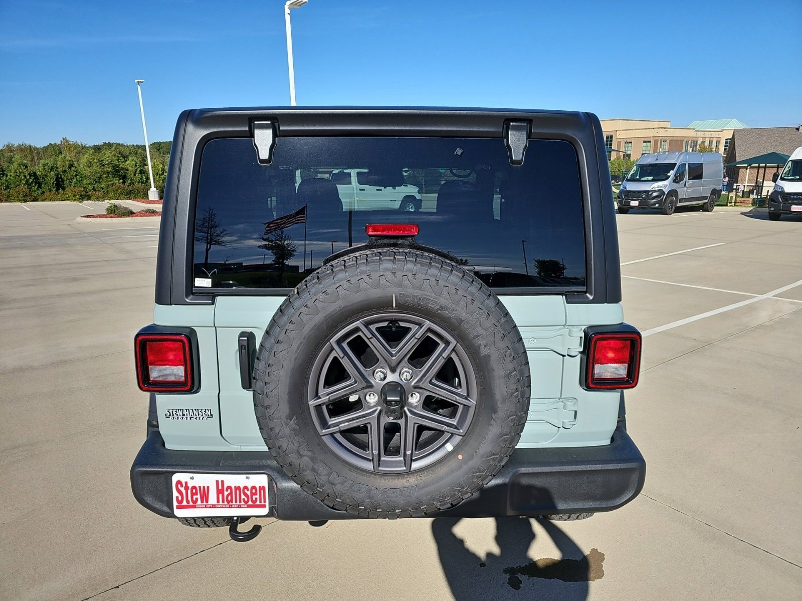 New 2027 Earl Clearcoat Jeep Sport S image 4