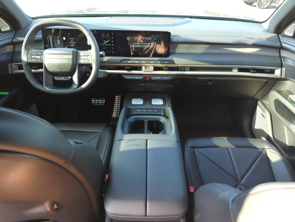 New 2027 Black Jade Green Kia SX image 14