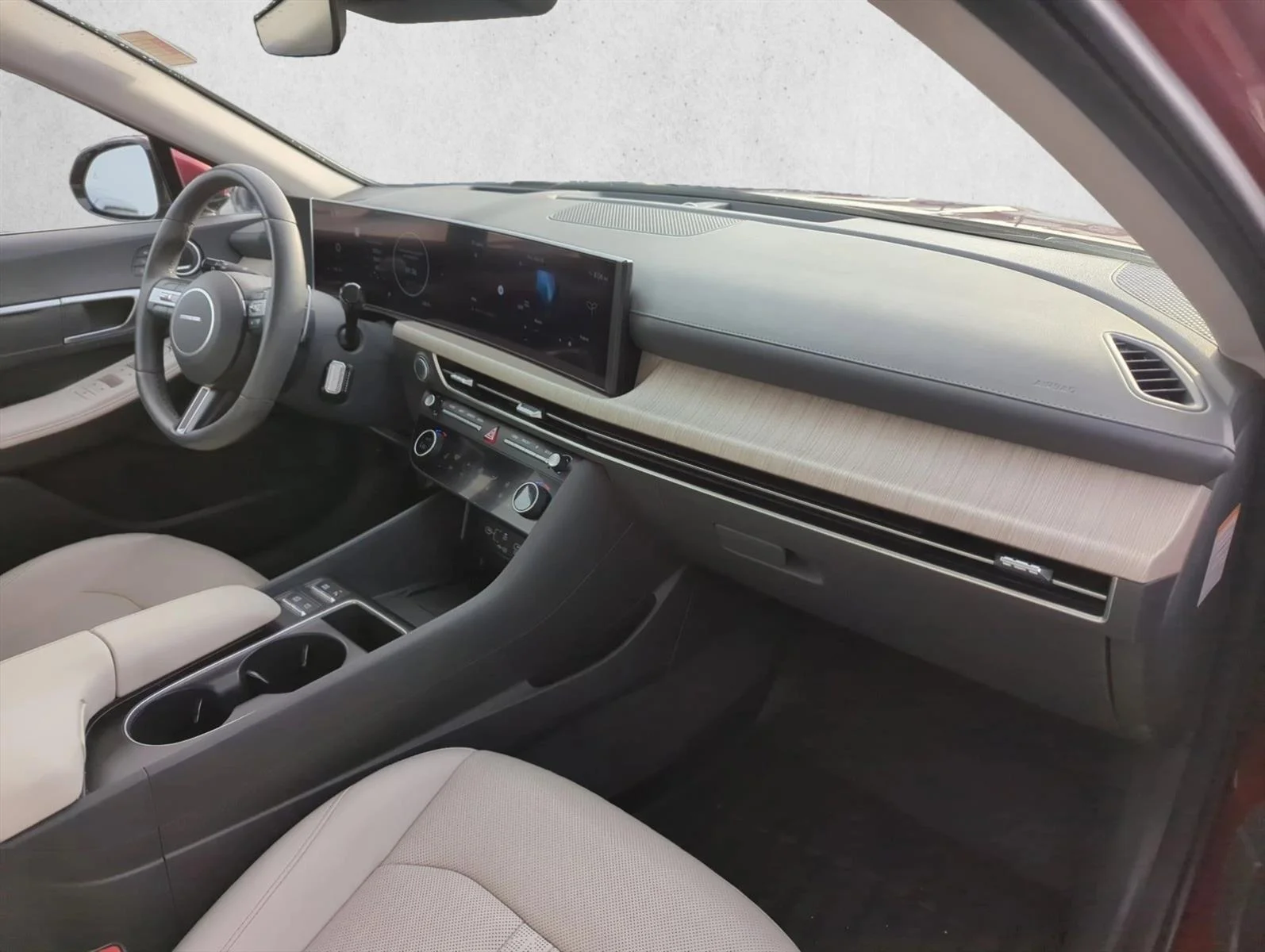 Used 2024 Ultimate Red Hyundai Limited image 26