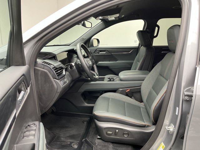 Used 2025 Sterling Metallic GMC AWD AT4 image 3