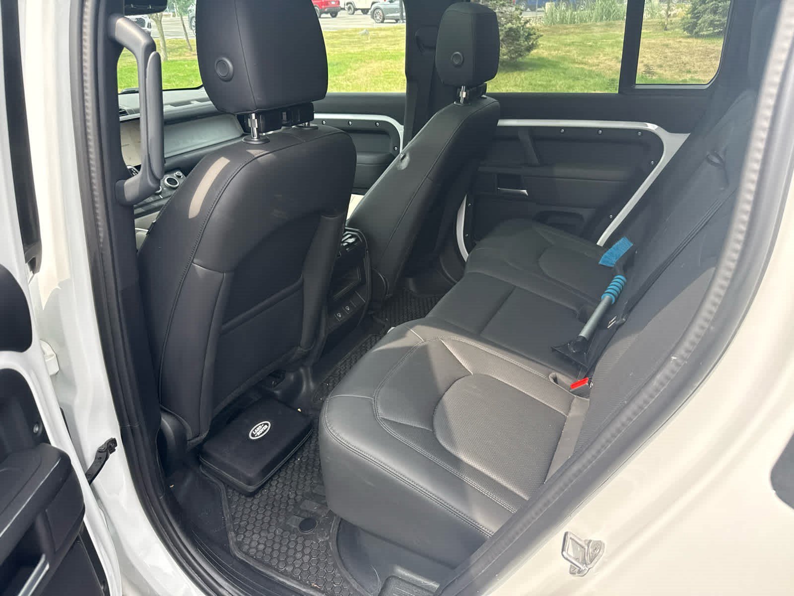 Used 2025 White Land Rover S image 13
