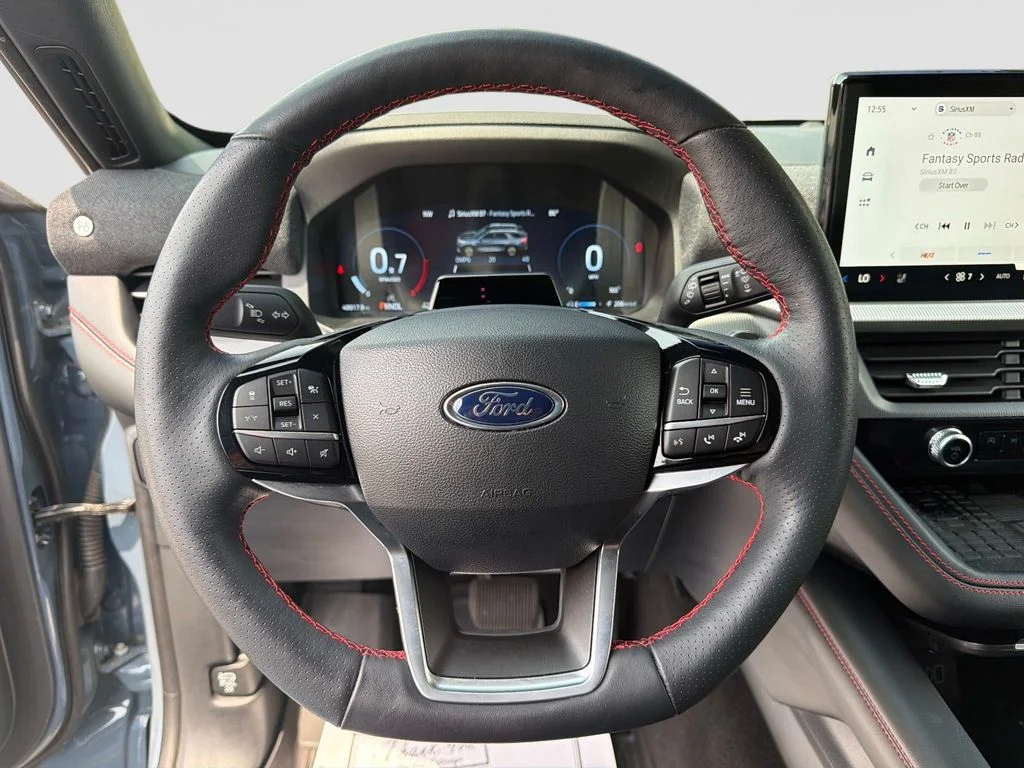 Used 2025 Vapor Blue Ford ST-Line image 32
