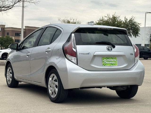 Used 2015 Silver Toyota Three image 3