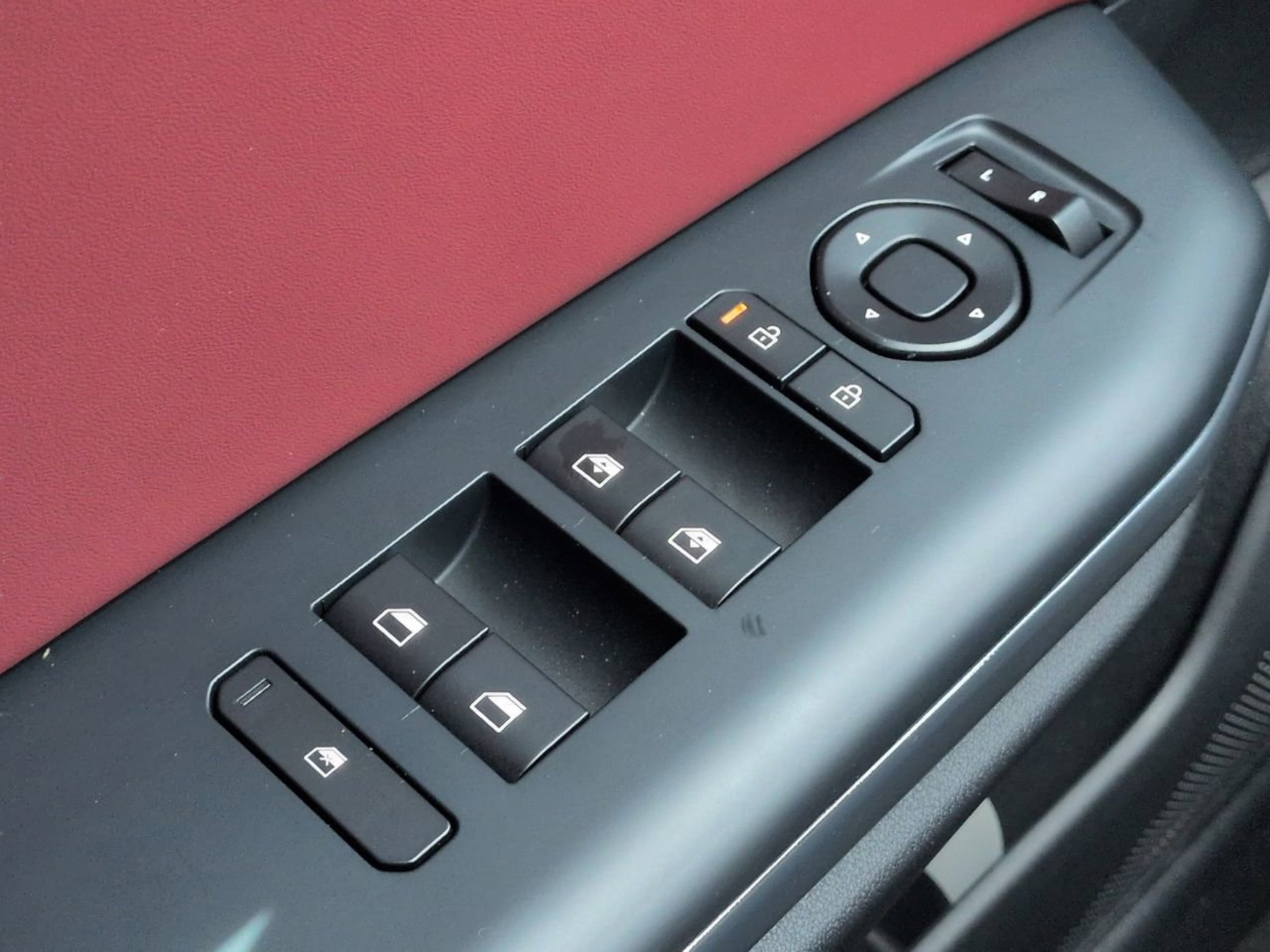 New 2026 Interstellar Gray Kia GT-Line image 27