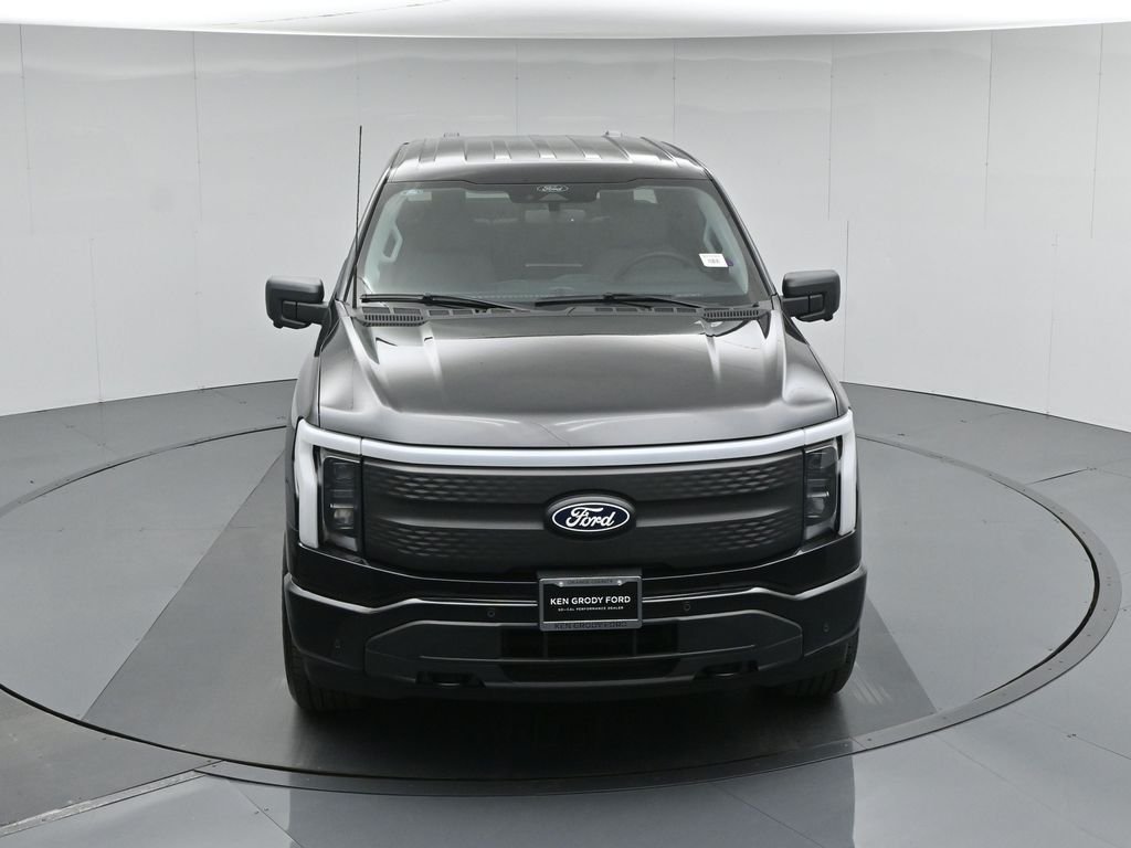 2025 Ford F-150 Lightning Flash - Photo 38