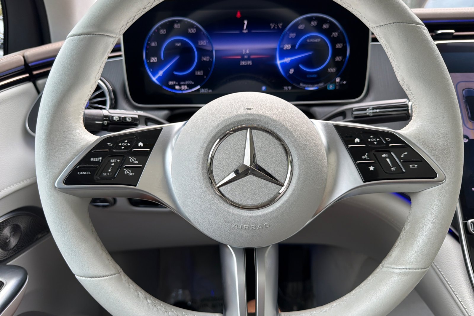 Certified Used 2023 Gray Mercedes-Benz 350+ SUV image 24