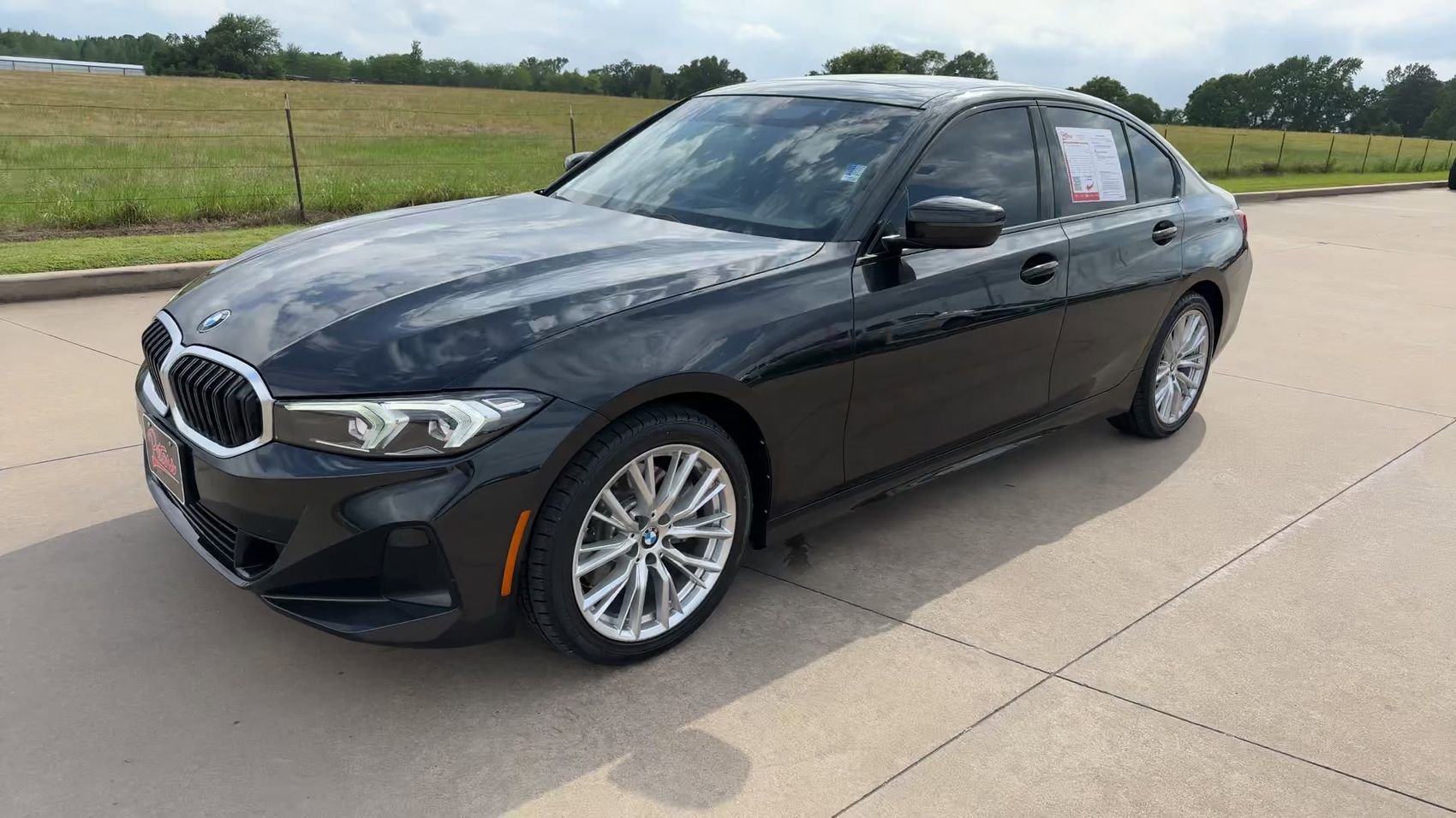 Used 2023 Black Sapphire Metallic BMW 330i image 5