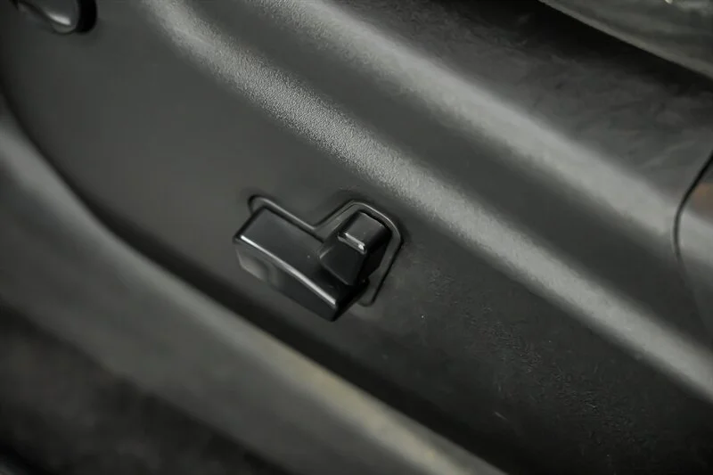 Used 2016 Brilliant Black Crystal Pearl Coat Jeep SRT image 22
