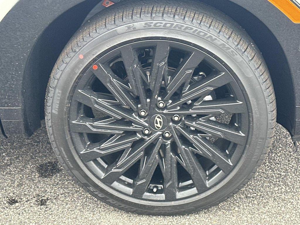 New 2026 White Hyundai Calligraphy AWD image 11