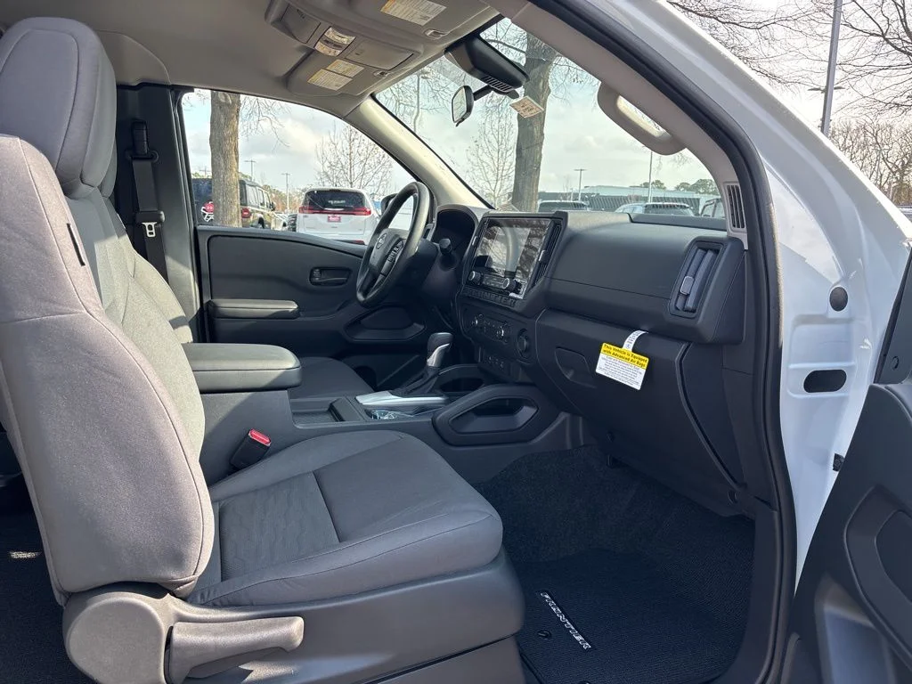 New 2026 Glacier White Nissan King Cab® S image 17