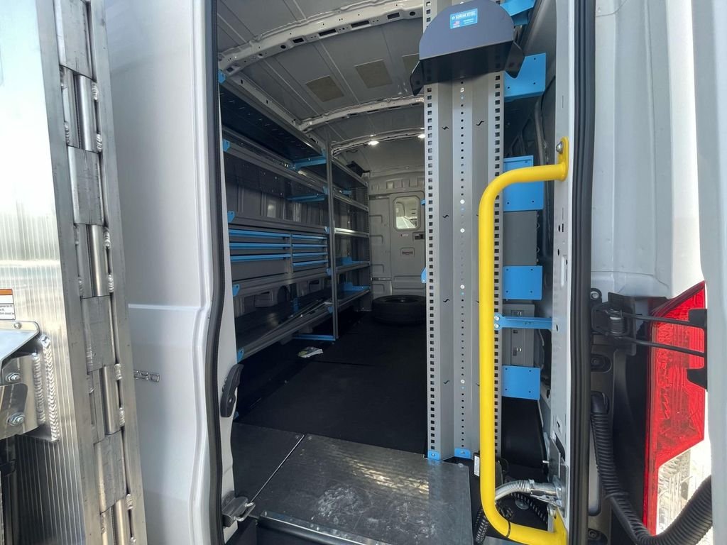 2025 Ford Transit Van Base - Photo 8
