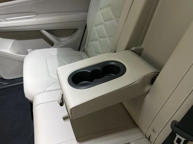 2026 Volkswagen Atlas SE w/Tech - Photo 31