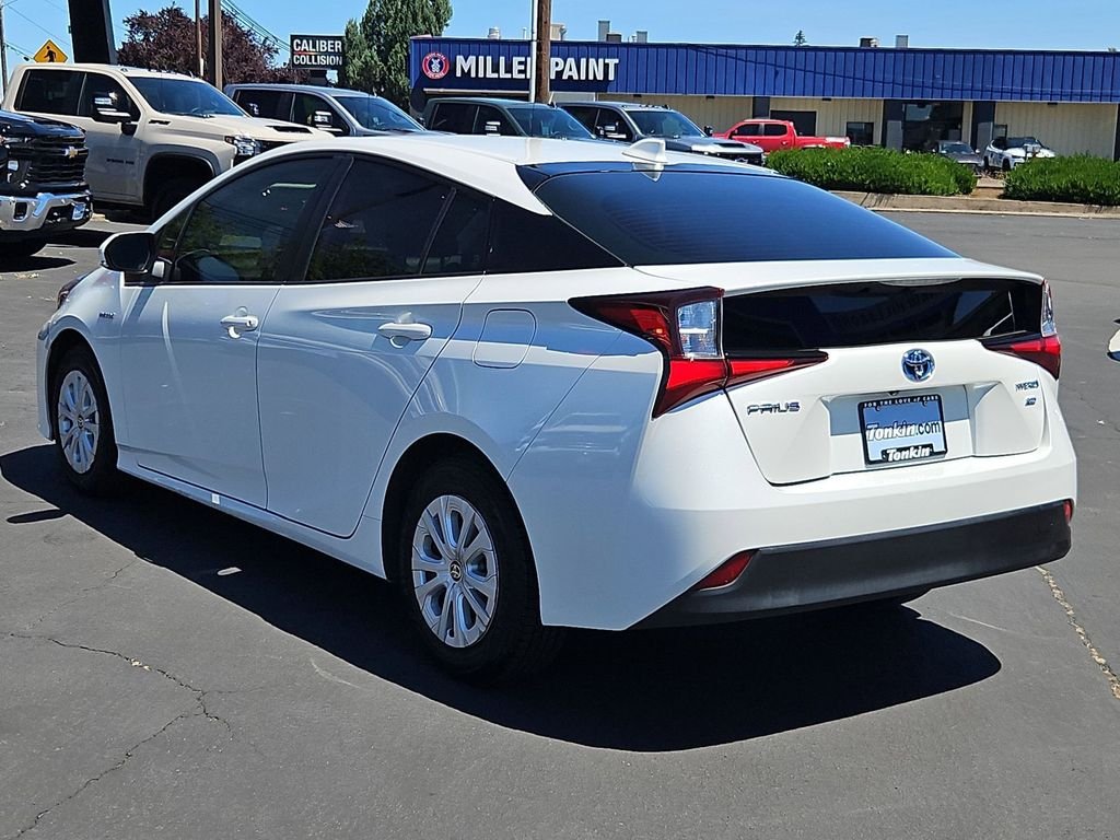 Used 2021 Pearl Toyota L image 4