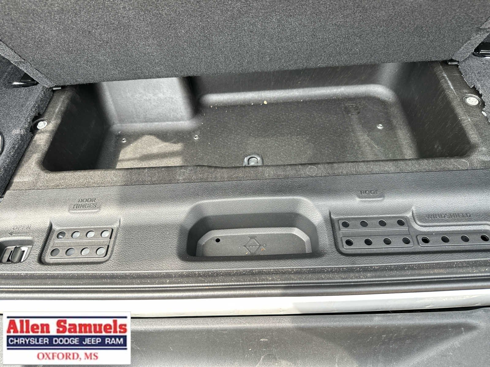 Certified Used 2025 Bright White Clearcoat Jeep Sport image 34