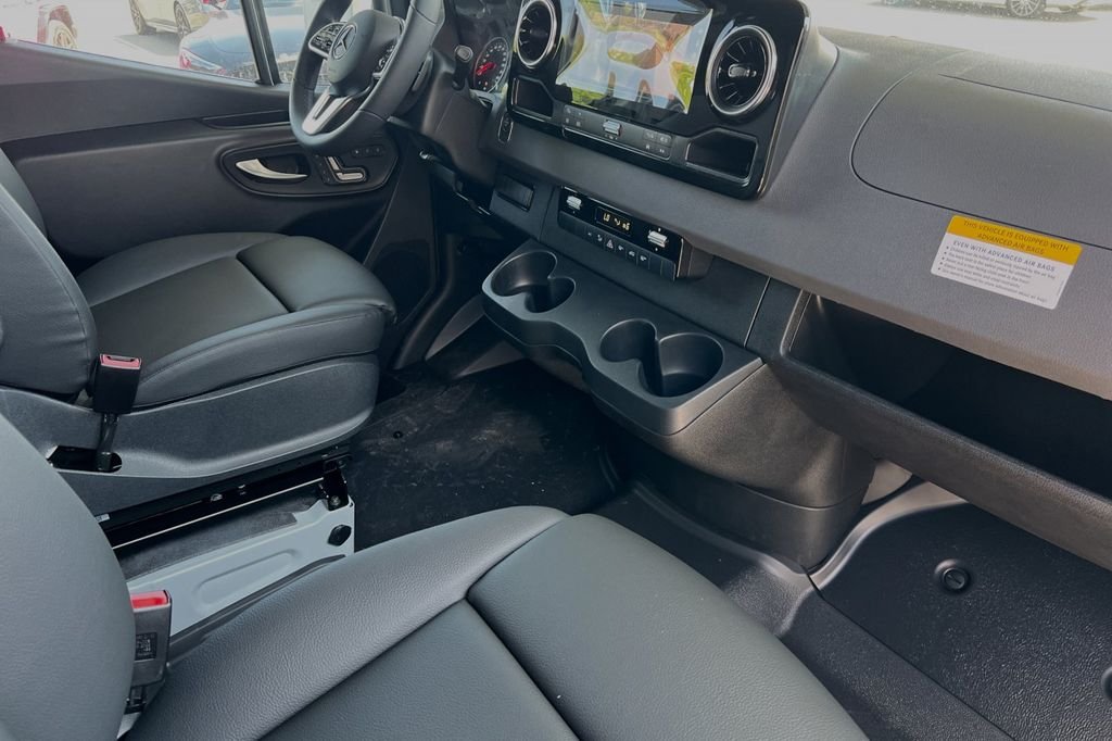 Used 2024 Gray Mercedes-Benz Cargo 170 WB image 15