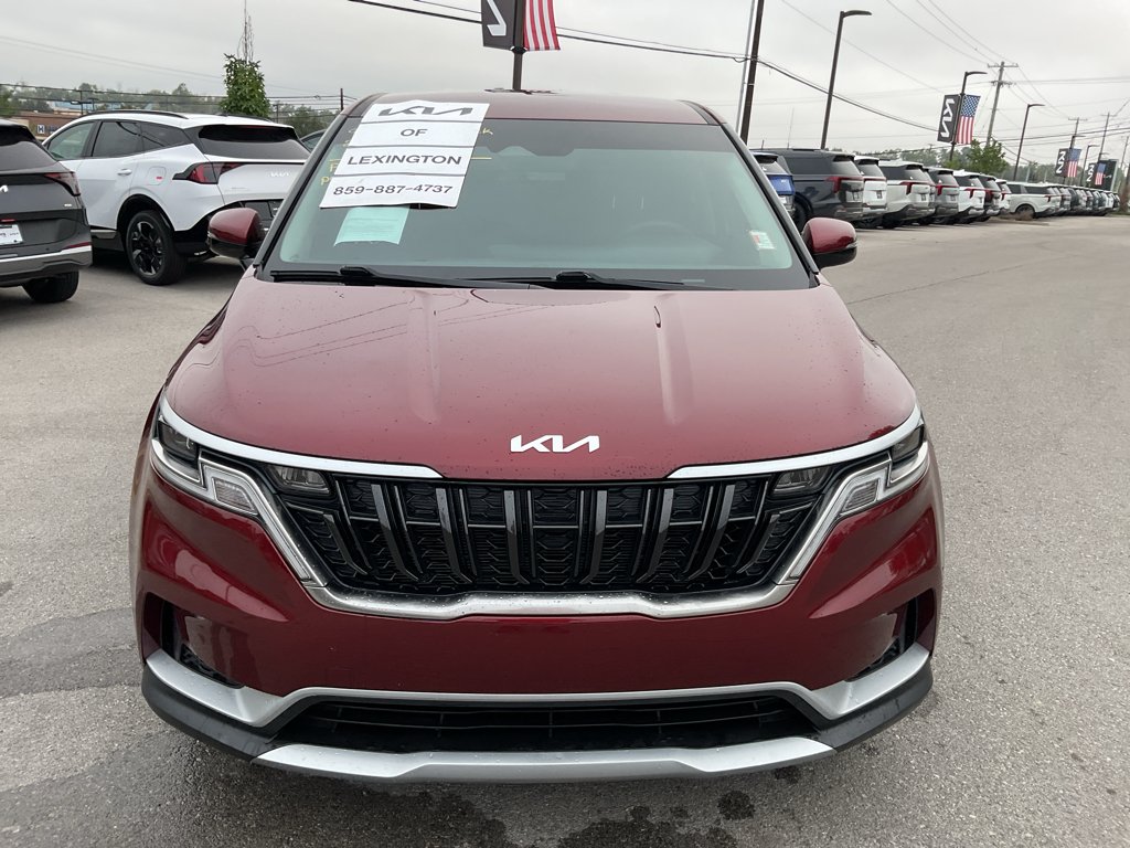 Used 2024 Flare Red Kia LX image 3