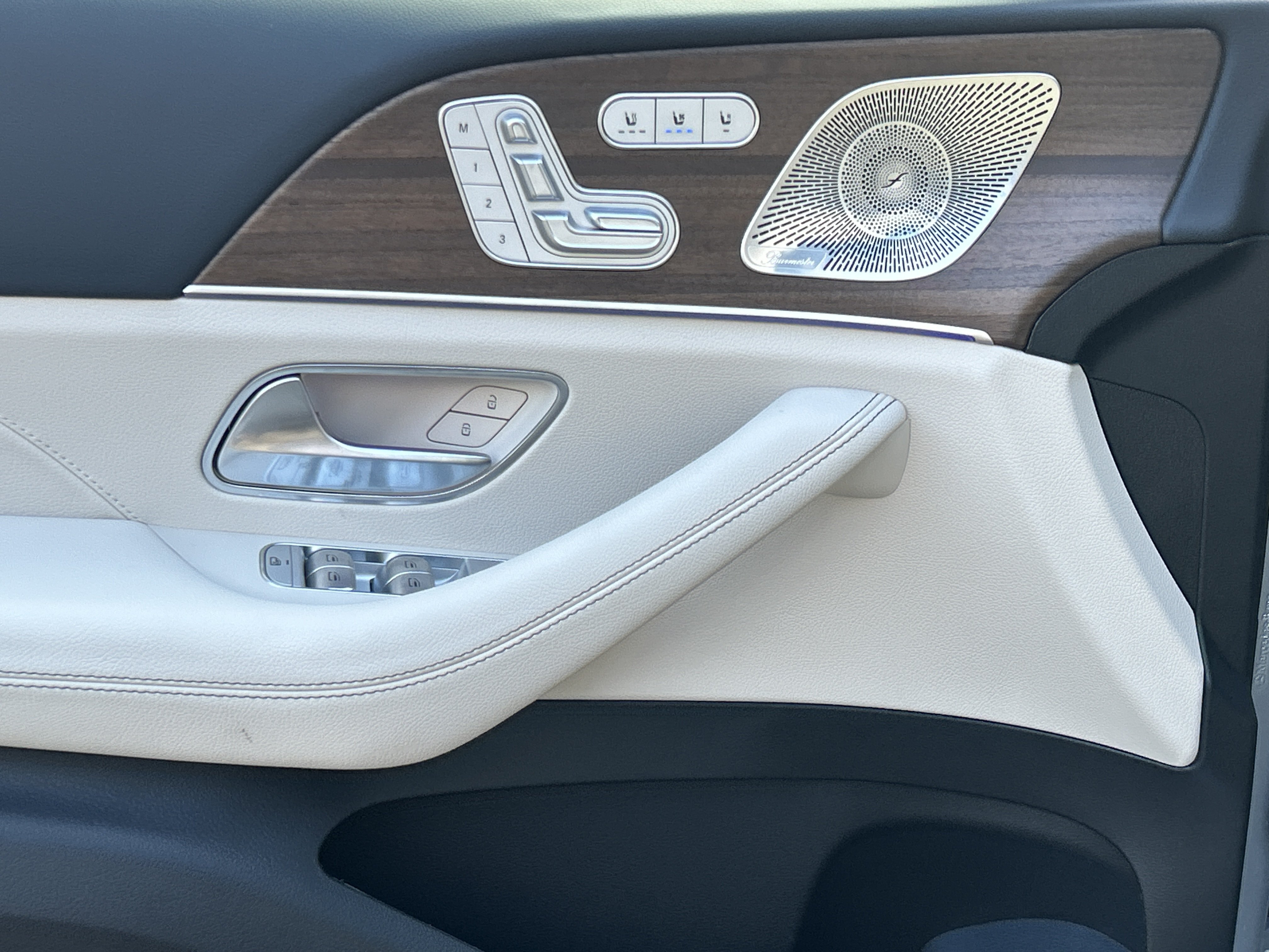New 2026 Cirrus Silver Metallic Mercedes-Benz GLE 350 4MATIC® SUV image 16