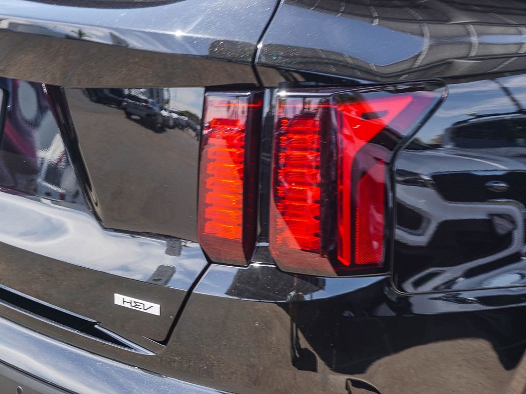 Used 2023 Black Kia EX image 8