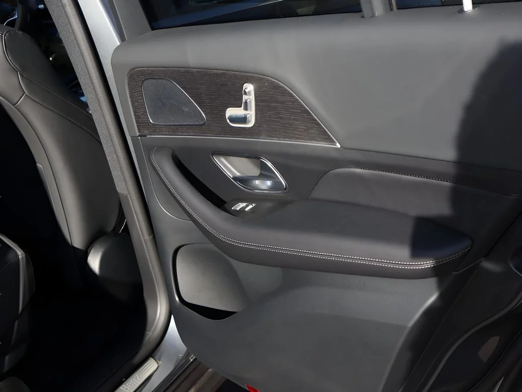 Used 2026 Gray Mercedes-Benz GLE 350 image 18